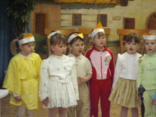 Hraje celá dědina aneb S veselou myslí na nesmysly. - 18.3.2006